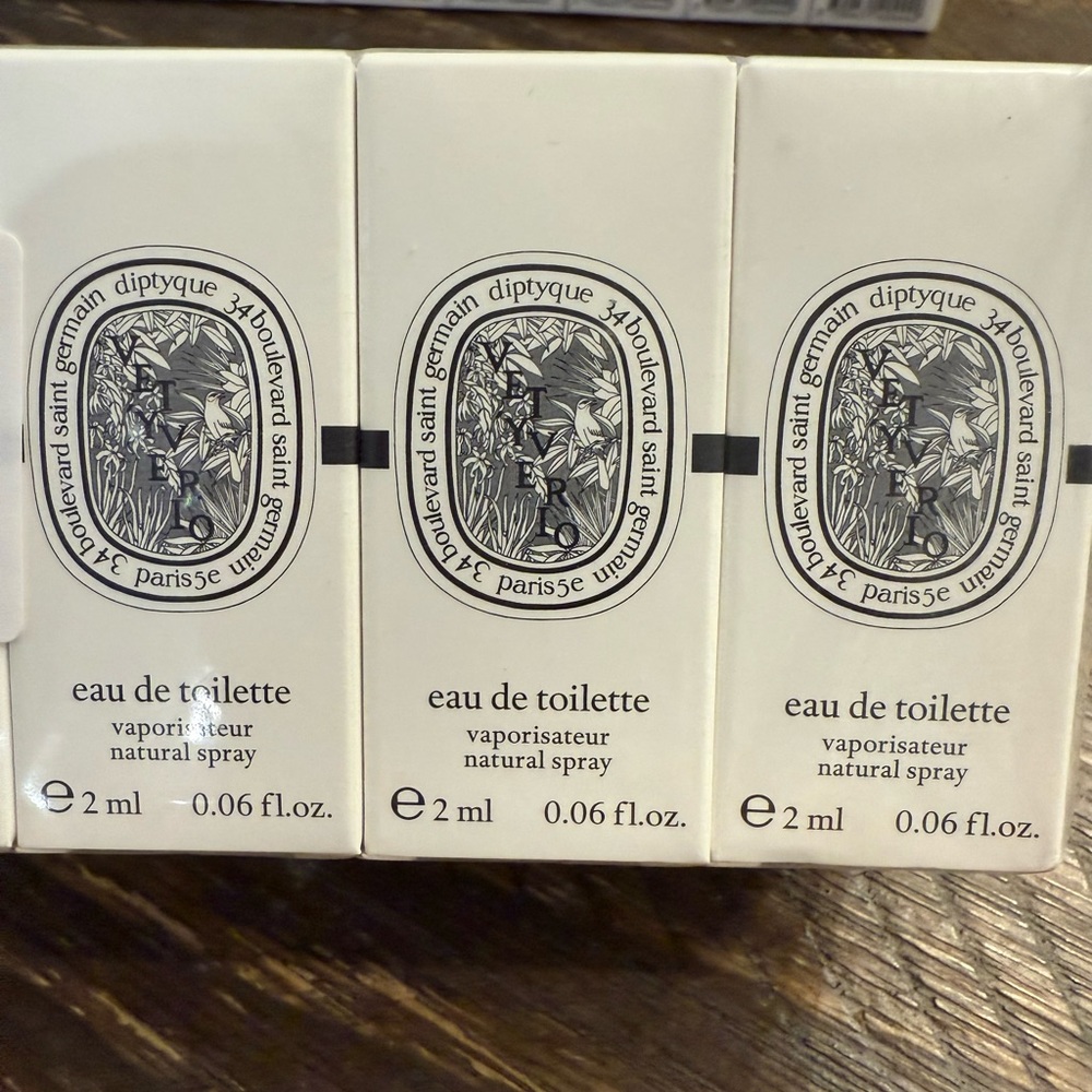 Lot Of 24 Diptyque VETYVERIO Eau de toilette sample Spray .06 oz/2mL